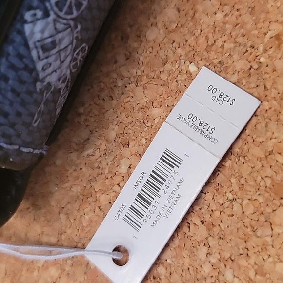 NWT Coach Horse 🐎 and Buggy Blue snapped pouch with keychain and hook - Picture 8 of 8